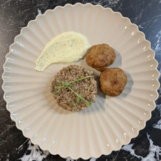 Котлеты из красной рыбы и гречкой с грибами